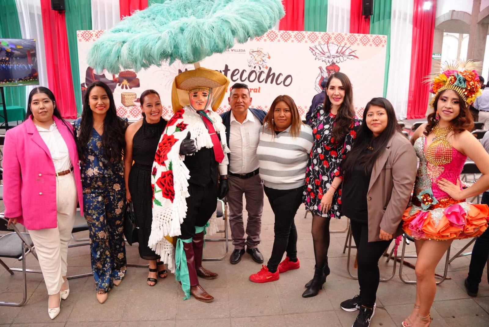 Presentan 'Los sabores de Mazatecochco' en el Patio Vitral del Congreso